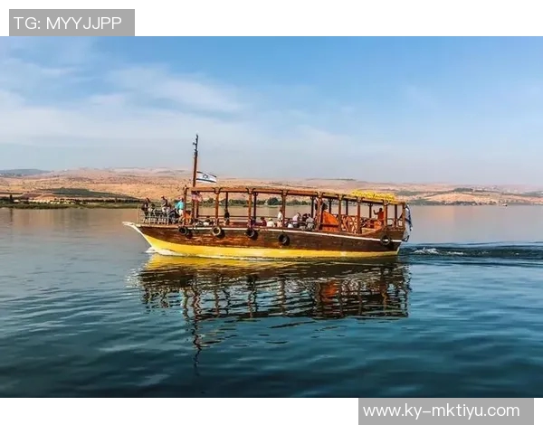 意大利发布海报支持以色列小曼奇尼雷特吉埃斯波西托共同出镜