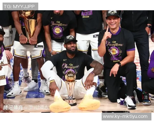 詹姆斯琼斯谈詹姆斯对卓越的执着与表现的惊喜之情