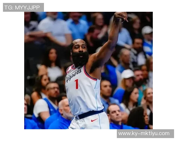 各队单场三分球纪录保持者揭秘哈登三次平纪录仅三人达到13三分 各队单场三分球纪录保持者揭秘哈登三次平纪录仅三人达到13三分