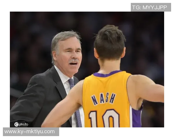 老队友重聚德米凯利斯与马斯切拉诺在迈阿密国际温情合影